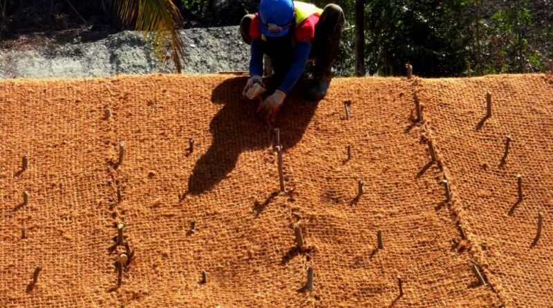 cocomesh organik pengganti geotextile sintetis