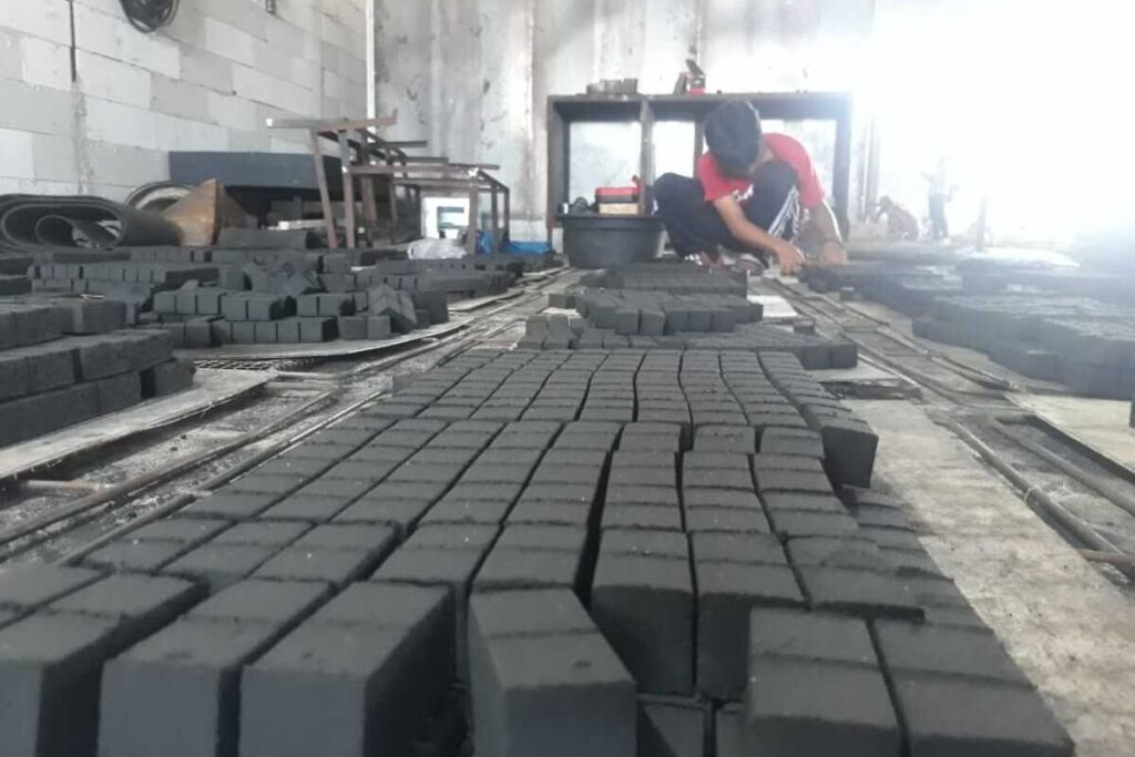 فرص عمل في مجال فحم جوز الهند